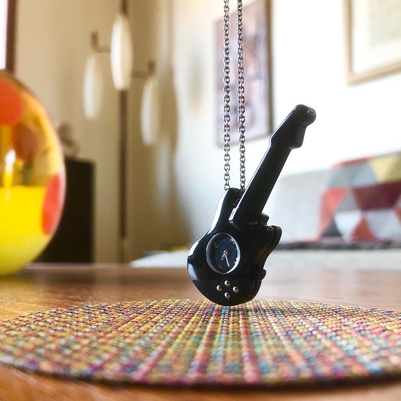 MARC by MARC JACOBS GUITAR PENDANT NECKLACE - Picture 1 of 7